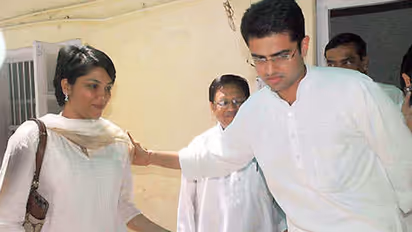 राजस्थान में शुरू हुआ पायलट समर्थकों को हटाने और इस्तीफों दौर, कई नेता समर्थन में उतरे