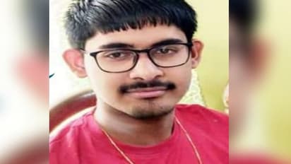 ভবিষ্যতের 'চিকিৎসক', মাধ্যমিকে সপ্তম রামপুরহাটের শুভদ্বীপ