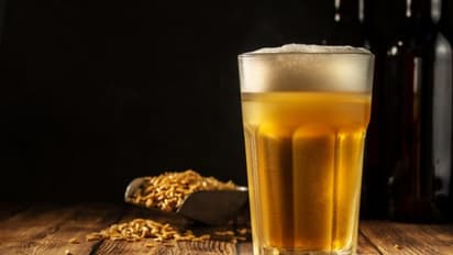 Green signal for liquor: Delhi govt allows hotels, restaurants to open bottles