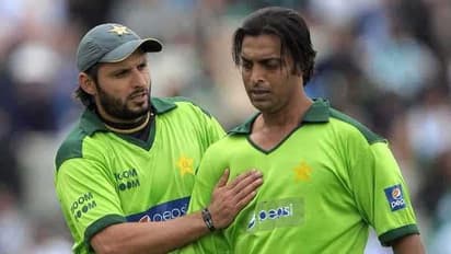 గంగూలీ‌కి అక్కడ తగిలేలా బౌలింగ్ చేయమన్నారు... షాకింగ్ విషయం బయటపెట్టిన షోయబ్ అక్తర్...