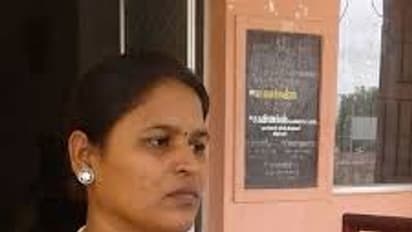 நீட் போராட்டம்.. ஆசிரியர் பணி ராஜினாமா.. சபரிமாலா ஆசிரியர்.. தொடங்கிய புதிய கட்சி.!