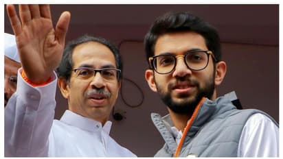 সোশ্যাল মিডিয়ায় 'বেবি পেঙ্গুইন' নামে ট্রোলড মুখ্যমন্ত্রী পুত্রকে, আইনি পথে হাঁটল শিবসেনা