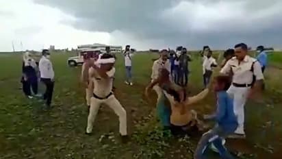 দলিত কৃষক দম্পতির ওপর পুলিশের নির্যাতনের ভিডিও ভাইরাল, ক্ষোভ প্রকাশ রাহুল, মায়াবাতীর