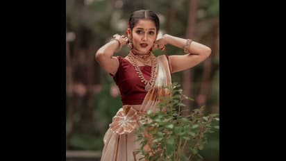 'ಎನ್ನೈ ಅರಿಂದಾಲ್'ನಲ್ಲಿ ತಲಾ ಅಜಿತ್‌ಗೆ ಪುತ್ರಿಯಾಗಿದ್ದ ಅನಿಕಾ ಸುರೇಂದ್ರನ್ ನಿಜಕ್ಕೂ ಯಾರು?