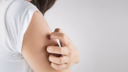 குளிர்காலத்தில் தோல் வறண்டு அரிப்பு? சிம்பிள் வீட்டு வைத்தியம் இங்கே...