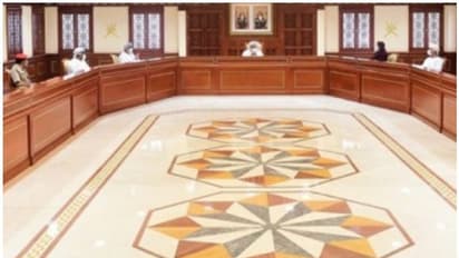 ഒമാനിൽ സാമൂഹിക പരിപാടികൾക്ക് നാളെ മുതൽ വീണ്ടും വിലക്ക്