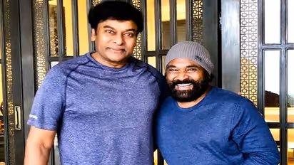 చిరు మీసం తీస్తే.. అర్దం అదా?