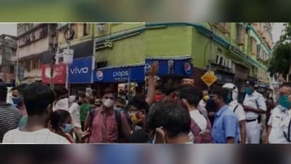 টালিগঞ্জের অশোকনগর বিদ্যাপীঠের ১০০ জনের উচ্চ মাধ্য়মিকের ফল আসেনি, পথ অবরোধ পরিক্ষার্থীদের