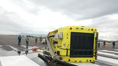 రేణిగుంట ఎయిర్పోర్టులో తప్పిన ప్రమాదం: రన్వేపై ఫైరింజన్ బోల్తా, వెనక్కి వెళ్లిన ఫైట్స్