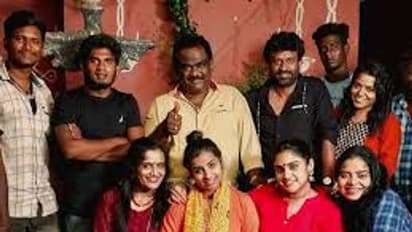 “பயந்துட்டியா குமாரு”... ட்விட்டரில் பிளாக் செய்த வனிதாவை பங்கமாய் கலாய்த்த கஸ்தூரி...!