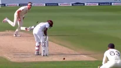 பேட்ஸ்மேனை பிரமிக்க வைத்த ஸ்டூவர்ட் பிராடின் மிரட்டலான பந்து.. மிடில் ஸ்டம்ப் கிளீன் போல்டு..! வீடியோ