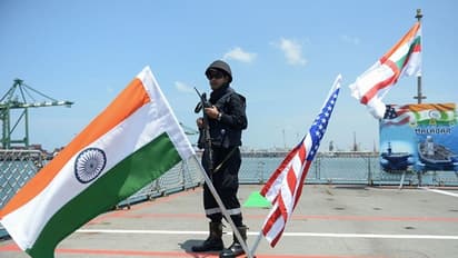 আন্দামানে মহড়ায় ব্যস্ত ভারতীয় নৌবাহিনী, যোগ দিচ্ছে 'ইউএস নিমিটজ', লক্ষ্য কি সেই চিন, দেখুন