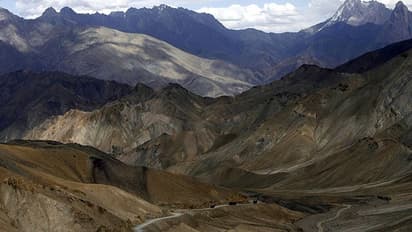 ড্রাগনদের নিঃশ্বাসে পিছিয়ে আসবে না ভারত, সর্বশক্তি দেবে প্যাংগং-এর আঙুল রক্ষায়