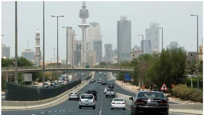 രാജ്യത്തിന് പുറത്തുള്ള 40,000 പ്രവാസികളുടെ താമസരേഖ റദ്ദാക്കി കുവൈത്ത്