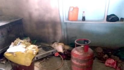 எச்சரிக்கை:கேஸ் சிலிண்டரை முறையாக பராமரிக்கலனா இதுதான் நடக்கும். தீயில் கருகிய ஒரே குடும்பத்தை சேர்ந்த மூவர்.