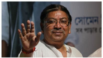 গুরুতর অসুস্থ প্রদেশ কংগ্রেস সভাপতি, জ্বর ও শ্বাসকষ্ট  নিয়ে আইসিইউ-তে  সোমেন মিত্র