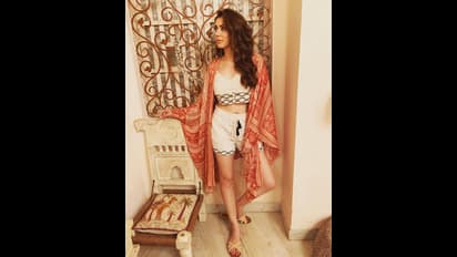 புசு புசு ஹன்சிகாவா இது?  அநியாயத்துக்கு இப்படி மாறிட்டிங்களே கதறும் ரசிகர்கள்!