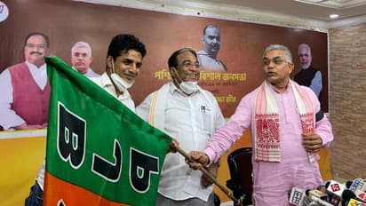 ২৪ ঘণ্টা যেতে না যেতেই ভোলবদল,বিজেপি ছাড়লেন মেহতাব হোসেন, বিপাকে পদ্ম শিবির