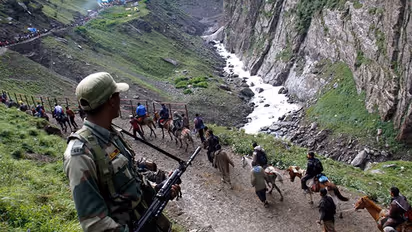 Planning Amarnath Yatra? Here's how to register, book tickets, documents required and other details