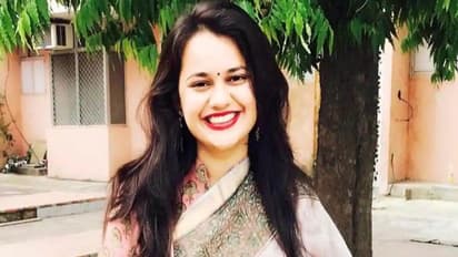 मुस्लिम से शादी करने पर हिंदू IAS ऑफिसर को मिली थी मौत की धमकी, अब इंटरनेशनल पोस्टिंग होते ही शुरू हुआ विवाद