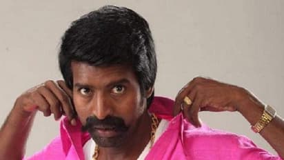 சிக்ஸ் பேக் வைத்து... அடையாளம் தெரியாத மாஸ் கெட்டப்புக்கு மாறிய நடிகர் சூரி..! வைரலாகும் புகைப்படம்!