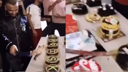 കേക്ക് മുറിച്ചത് വാൾ കൊണ്ട്, പങ്കെടുത്തത് 25 പേർ, സാമൂഹിക അകലമില്ലാതെ യുവാവിന്റെ പിറന്നാളാഘോഷം; അറസ്റ്റ്