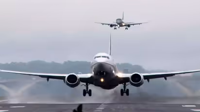 ಗೋ ಫಸ್ಟ್‌ ವಿಮಾನ ಸೇವೆ ದಿವಾಳಿ ಎಫೆಕ್ಟ್‌: ದೇಶದಲ್ಲಿ ವಿಮಾನ ಟಿಕೆಟ್‌ ದರ 4 - 6 ಪಟ್ಟು ಹೆಚ್ಚಳ