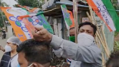 ভার্চুয়াল সভা শেষে পতাকা তুলতে 'বাধা', দলের কর্মীদের বিক্ষোভের মুখে তৃণমূল বিধায়ক