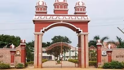 அயலார் ஆதிக்கத்தில் ஐயா பசும்பொன் முத்துராமலிங்கத்தேவர் கல்லூரி...!! எரிமலையாய் வெடித்த சீமான்.