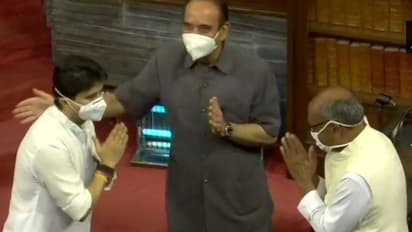 जब राज्यसभा में आमने-सामने आए धुरविरोधी 'महाराज' और 'दिग्गी राजा'