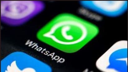 ಧಾರವಾಡ: ಸರ್ಕಾರಿ ಶಾಲೆ ತರಗತಿಗೆ ಒಂದು ವಾಟ್ಸಾಪ್ ಗ್ರೂಪ್..!