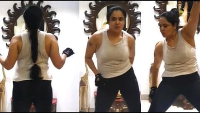 వైరల్‌: హాట్ హాట్ వర్క్‌‌‌ అవుట్స్‌‌ చేస్తున్న సీనియర్‌ నటి ప్రగతి