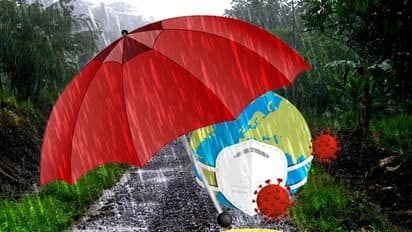 করোনা ও বর্ষার রোগ ব্যধি, জেনে নিন জোড়া বিপদ থেকে নিরাপদ থাকার উপায়