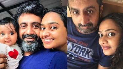 'എന്നാലും ലവൾക്കു അപ്പന്റെ ഷർട്ട് തൂക്കിയ ഹാങ്ങർ മതി'; കുഞ്ഞു താരത്തിന്റെ വിശഷങ്ങൾ