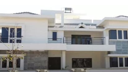 நடிகர் ஆர்யாவின் பிரமாண்ட வீடு... சாயீஷாவின் புகுந்த வீட்டை பார்க்கலாம் வாங்க!