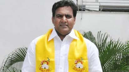 కష్టాన్ని నమ్ముకున్న స్త్రీని ఆదరిస్తారా? లేక ఆ వేశ్యనా?: టిడిపి ఎమ్మెల్సీ దీపక్ సంచలనం