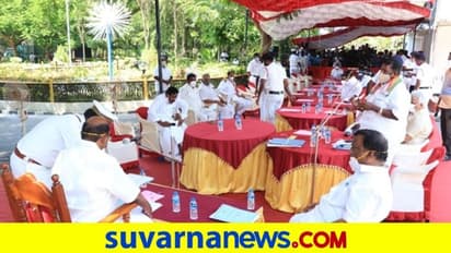 ಮರದ ಕೆಳಗೆ ಪುದುಚೇರಿ ವಿಧಾನಸಭೆ ಕಲಾಪ!