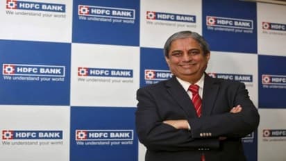 HDFC बैंक के आदित्य पुरी ने रिटायरमेंट से पहले बेचे 74 लाख के शेयर्स, जुटाए 843 करोड़ रुपए