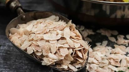 അവൽ കൊണ്ട് എളുപ്പത്തിൽ തയ്യാറാക്കാവുന്ന ഒരു നാല് മണി പലഹാരം