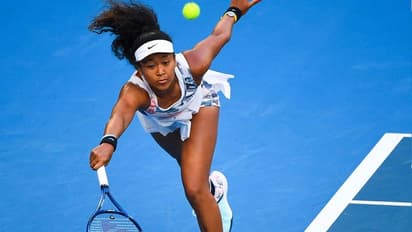 ఆస్ట్రేలియన్ ఓపెన్  నిర్వాహకులకు భారీ షాక్.. టోర్నీ నుంచి తప్పుకున్న  నవోమి ఒసాకా 