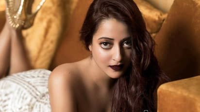 কালো ঘোড়া পাওয়ার জেদে কপট রাগের ছলনায় রাইমা, এরপর যা ঘটল তা দেখতে চোখ রাখতে হবে এখানে