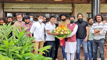 ಚಿತ್ರರಂಗದ ಸ್ಥಿತಿ ಗತಿ ಬಗ್ಗೆ ಶಿವರಾಜ್ ಕುಮಾರ್ ಮನೆಯಲ್ಲಿ ಮತ್ತೊಂದು ಸಭೆ: ಇಲ್ಲಿವೆ ಫೋಟೋಸ್