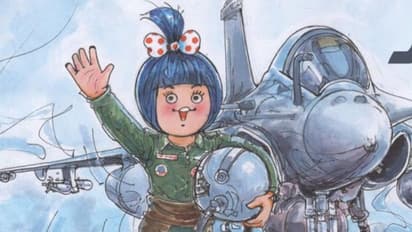 রাফল যুদ্ধ বিমানকে স্বাগত জানাল আমুল কন্যা, নেটিজেনদের ভালোবাসায় আপ্লুত আমুল গার্ল