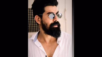 அஜித் பட வில்லனுக்கு விரைவில் “டும்டும்டும்” ... வைரலாகும் அழகிய ஜோடியின் கண்படும் போட்டோ...!