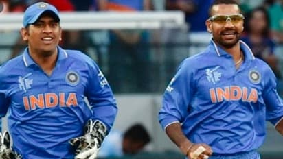 தோனியுடனான மறக்கமுடியாத நினைவு எது..? ரசிகரின் கேள்விக்கு ஷிகர் தவானின் உருக்கமான பதில்