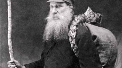 അന്ന് ഈ രാജ്യക്കാര്‍ ജീവന്‍ പണയംവച്ച് കടത്തിയിരുന്നത് പുസ്‍തകങ്ങള്‍, പിടിക്കപ്പെട്ടാല്‍ ചമ്മട്ടികൊണ്ട് അടി...