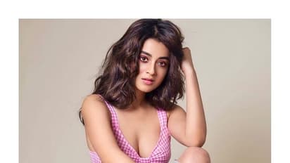 দর্শনা যেন জীবিত 'বারবি', ভিডিওতে মন্তব্য ভক্তমহলের, নিমেষে লাইকের বন্যা পোস্টে