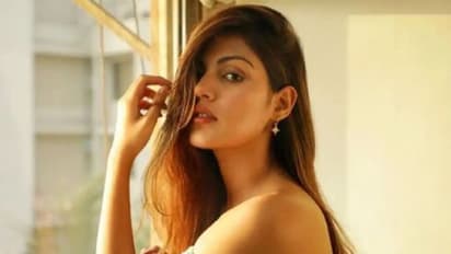 ইডি-র দফতরে হাজির হলেই কি গ্রেফতার হবেন রিয়া, মুখ খুললেন বিহারের ডিজিপি