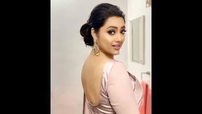 நடிகை மீனாவின் இந்த ரேர் புகைப்படங்களை பாத்திருக்கீங்களா?