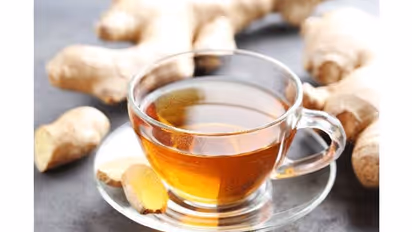 ಶುಂಠಿ ಟೀ - ಶೀತ ಕೆಮ್ಮಿನಿಂದ ಹಿಡಿದು ಮುಟ್ಟಿನ ನೋವಿಗೂ ಬೆಸ್ಟ್‌ ಮನೆ ಮದ್ದು